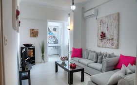 Cosy Apartment In Glyfada Center